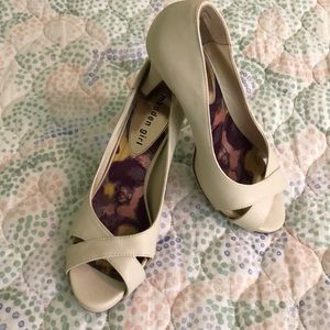 Creme/white heels
